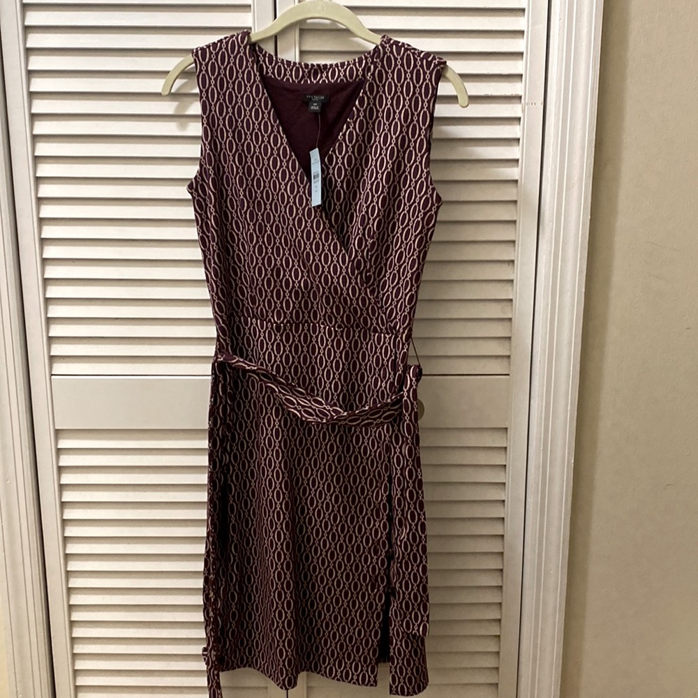 NWT Ann Taylor Chain print wrap dress